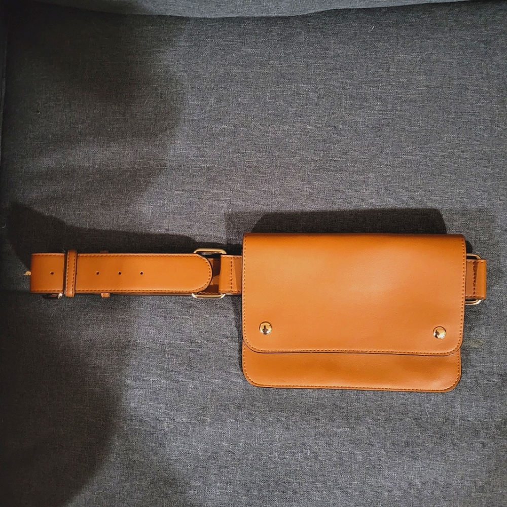 Forever 21 Fanny Pack